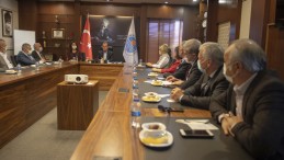 BAŞKAN SEÇER, İŞ DÜNYASI İLE BULUŞTU