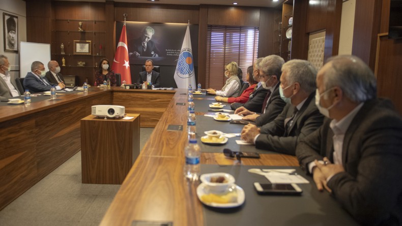 BAŞKAN SEÇER, İŞ DÜNYASI İLE BULUŞTU