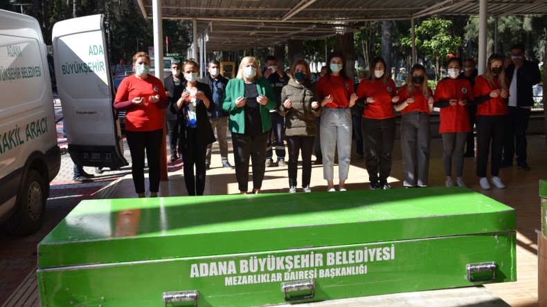 KADINLAR, İSLİM’İ SON YOLCULUĞUNDA YALNIZ BIRAKMADI