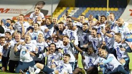 ŞAMPİYON ADANA DEMİRSPOR ŞEHİR TURU ATACAK