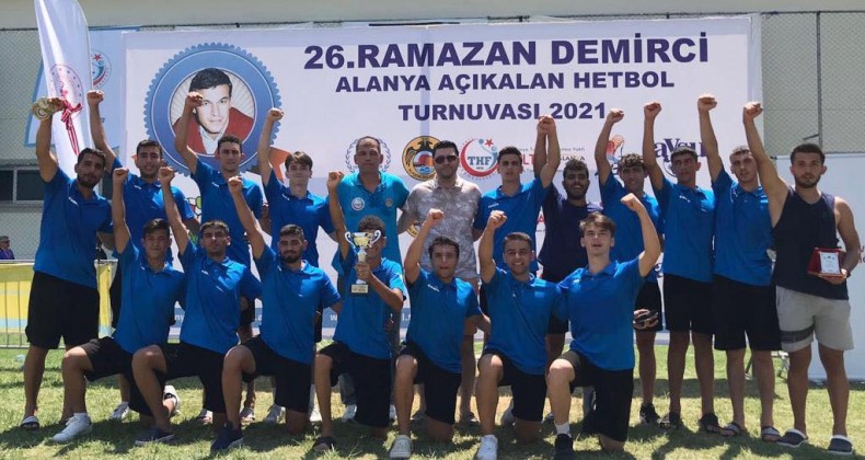 SARIÇAM BELEDİYESİ SPOR KULÜBÜ HENTBOL TAKIMI ŞAMPİYON OLDU