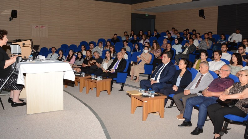 ECZ. YALBUZDAĞ, “ECZACILIK İNSANLIK TARİHİ KADAR ESKİDİR”