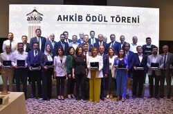 AHKİB, AKDENİZ’İN HAZIR GİYİM DEVLERİNİ ÖDÜLLENDİRDİ