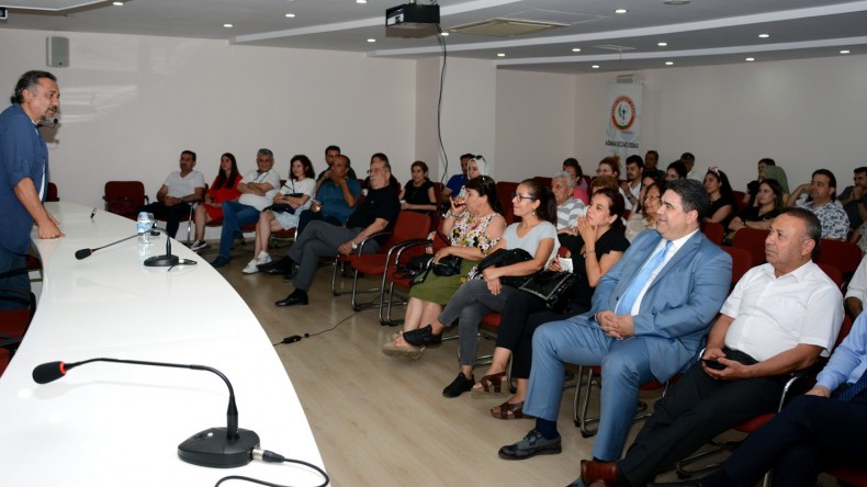 ADEO, ECZANE İŞLETMECİLİĞİNİ MASAYA YATIRDI