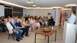 Diş Hekimlerine ‘Medikal – Acil Durumlar ve Yönetimi’ anlatıldı