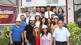GENÇ İNŞAAT MÜHENDİSLERİNDE MEZUNİYET SEVİNCİ