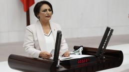 MÜZEYYEN ŞEVKİN: BİR TARİH YOK EDİLİYOR!