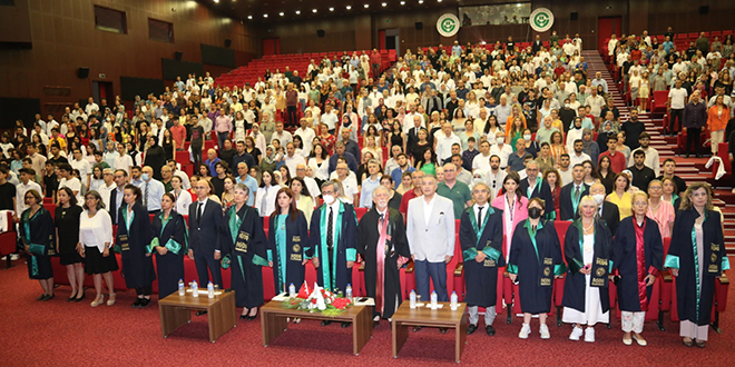 408 TIP ÖĞRENCİSİ BEYAZ ÖNLÜK GİYDİ…
