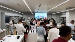 ADANA’NIN İLK VE TEK APPLE PREMİUM MAĞAZASI M1 ADANA’DA AÇILDI!