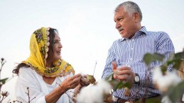 TÜRKAN PAMUĞU TÜRKAN ŞORAY’LA TANITILDI…