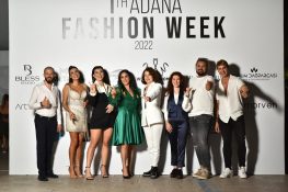 TARİHİ TAŞKÖPRÜ’DE MODA RÜZGARI