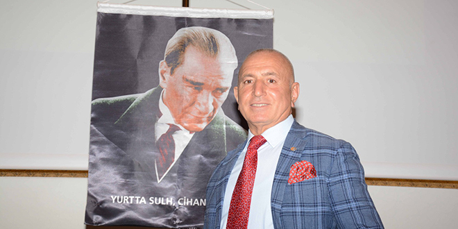 HÜSEYİN KIŞ: HEKİMLERİN ÇABASI PAHA BİÇİLEMEZ