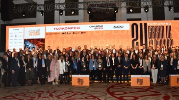 EN BÜYÜK ZİRVE ADANA’DA GERÇEKLEŞTİ-ÖMER ÜNEY YAZDI