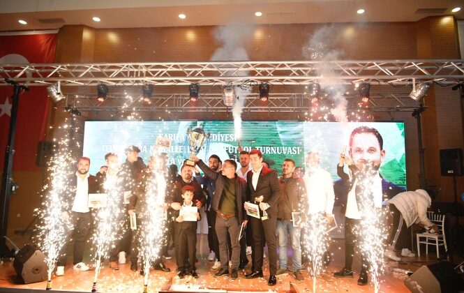 SARIÇAM’DA GÖRKEMLİ FUTBOL TURNUVASI GALASI