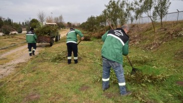 CEYHAN’DA PARKLAR, SOKAKLAR, BAHÇELER MİS GİBİ…