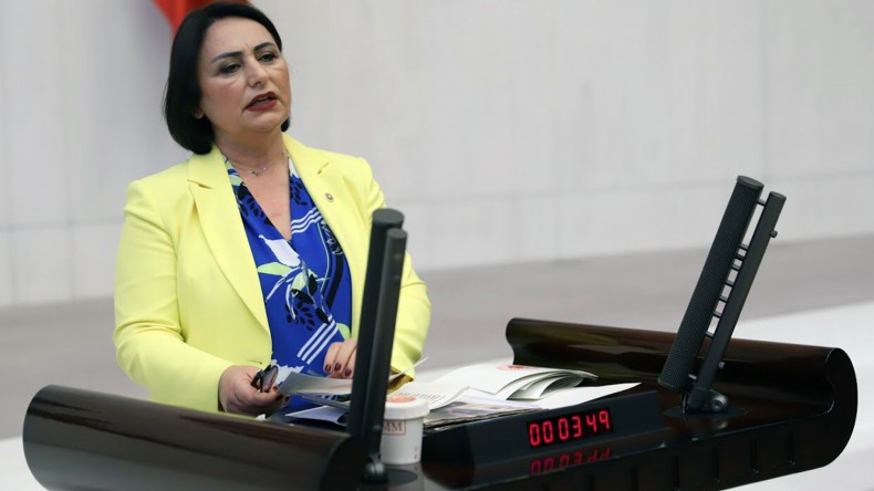 PTT ŞUBESİ, İNTERNET, ELEKTRİK YOK!