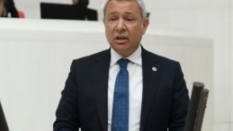 ORHAN SÜMER, BAYAT EKMEK KUYRUKLARINI MECLİS GÜNDEMİNE TAŞIDI