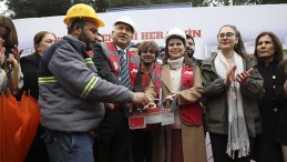 YAYA GÜVENLİĞİNİ SAĞLAMAK İÇİN YAPILACAK ÜST GEÇİDİN TEMELİ ATILDI