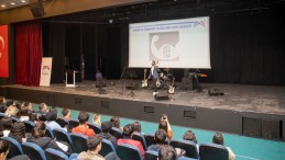 YKS’YE HAZIRLANAN ÖĞRENCİLERE MOTİVASYON ETKİNLİĞİ