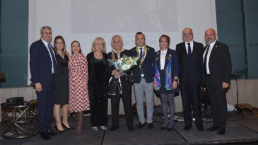 ÇUKUROVA ROTARY KULÜBÜ MESLEK HİZMETLERİ ÖDÜLÜ TEKBİLEK’E VERİLDİ.