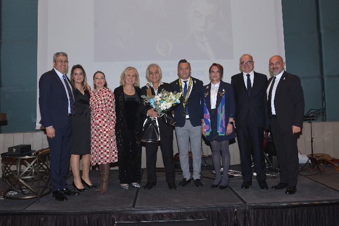 ÇUKUROVA ROTARY KULÜBÜ MESLEK HİZMETLERİ ÖDÜLÜ TEKBİLEK’E VERİLDİ.