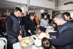YÜREĞİR BELEDİYESİ TÜM İMKÂNLARIYLA SEFERBER OLDU