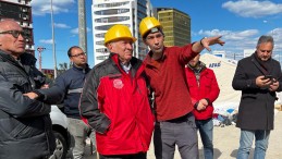 SEYHAN BELEDİYESİ TÜM OLANAKLARIYLA DEPREMZEDELERİN YANINDA