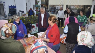 ÇABALAR DEPREMZEDE VATANDAŞIN MAĞDURİYETİNİ AZALTMAK İÇİN