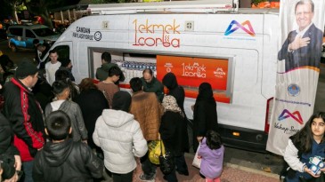 BÜYÜKŞEHİR, MİRAÇ KANDİLİ’NDE 15 BİN KANDİL SİMİDİ DAĞITTI