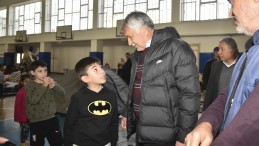 ZEYDAN KARALAR, ADANA’NIN DÖRT BİR YANINDA HALKLA BERABER