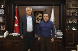 ZEYDAN KARALAR VE MUHİTTİN BÖCEK, DEPREMZEDELER İÇİN GÖRÜŞTÜ