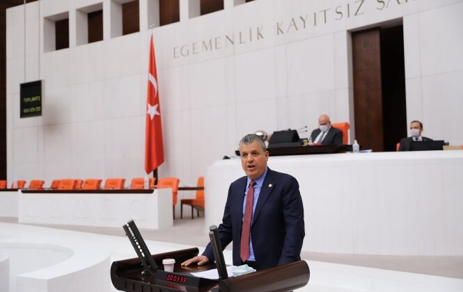 “DIŞ TİCARET AÇIĞI YÜZDE 137 ARTIŞLA 109 MİLYAR LİRAYA YÜKSELDİ”