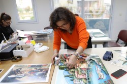 YÜREĞİRLİ KADINLAR KURSLARDA KİŞİSEL BECERİLERİNİ GELİŞTİRİYOR