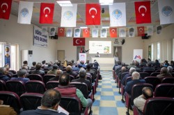 MERSİN BÜYÜKŞEHİR’DEN MUTLU ÜRETİCİLERE KAYISI HASAT TEKNİKLERİ EĞİTİMİ