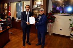 HERKES ARSA ARARKEN O ARSASINI BAĞIŞLADI…
