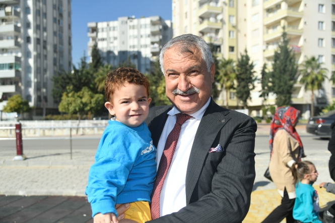 ÇOCUKLAR BUGÜNÜMÜZ, ÇOCUKLAR YARINIMIZ, ÇOCUKLAR BİZİM EN DEĞERLİ VARLIKLARIMIZ…