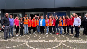 HİZMET ODAĞIMIZDA İNSAN VAR