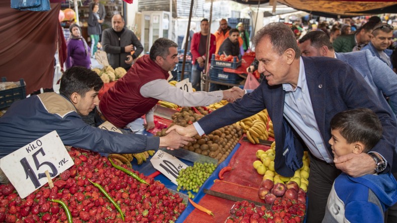 HALKIN BAŞKANI HALKLA İÇ İÇE