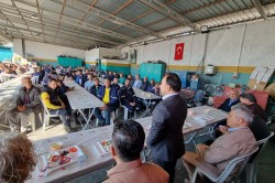 BAŞKAN ULUDAĞ 1 MAYIS İŞÇİ BAYRAMINDA İŞÇİLERLE KAHVALTI YAPTI