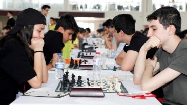 BÜYÜKŞEHİR DESTEKLİ SATRANÇ TURNUASINDA 15 İLDEN 400 SPORCU İKİ GÜN BOYUNCA MÜCADELE ETTİ
