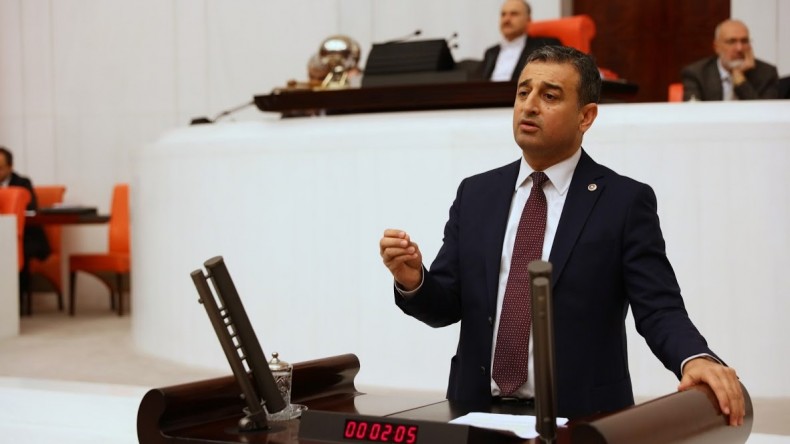 CHP’Lİ BULUT: İLAÇ KRİZİ KAPIMIZI ÇALIYOR!