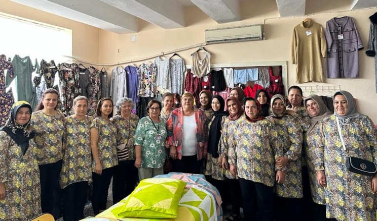 HÜLYA ERDEM: “NE MUTLU EL EMEĞİYLE GÜÇLENEN KADINLARA”