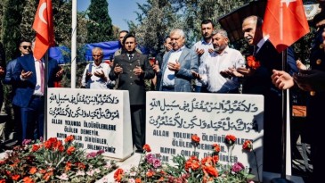 DEMOKRASİ YIKILMAZ, MİLLET AYRILMAZ…