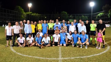 BÜYÜKŞEHİR BELEDİYESİ 40 YAŞ ÜSTÜ FUTBOL TURNUVASI SONA ERDİ