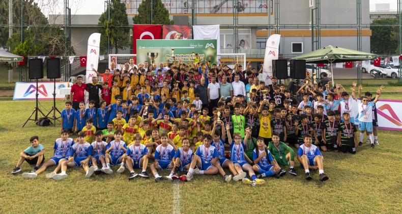 BÜYÜKŞEHİR U-11 ve U-12 FUTBOL ŞENLİĞİ SONA ERDİ