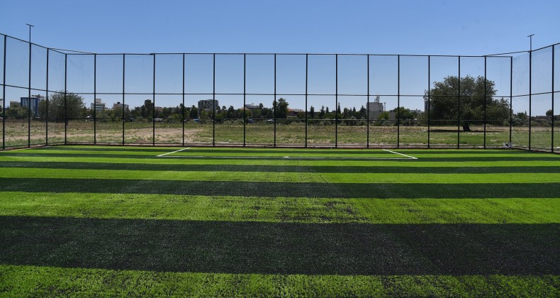 ÇİFT HALI SAHALI SPOR KOMPLEKSİ MÜJDESİ