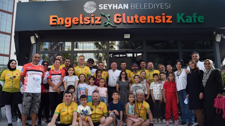 SEYHAN’DAN BİR İLK DAHA: ENGELSİZ VE GLÜTENSİZ KAFE