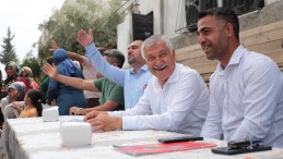 ADANA GİBİ BAŞKAN HEP HALKIN İÇİNDE