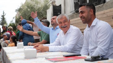 ADANA GİBİ BAŞKAN HEP HALKIN İÇİNDE