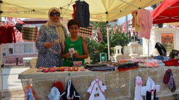 BÜYÜKŞEHİR ÜRETİCİ KADIN STANTLARI ÇAMLIYAYLA’DA KURULDU